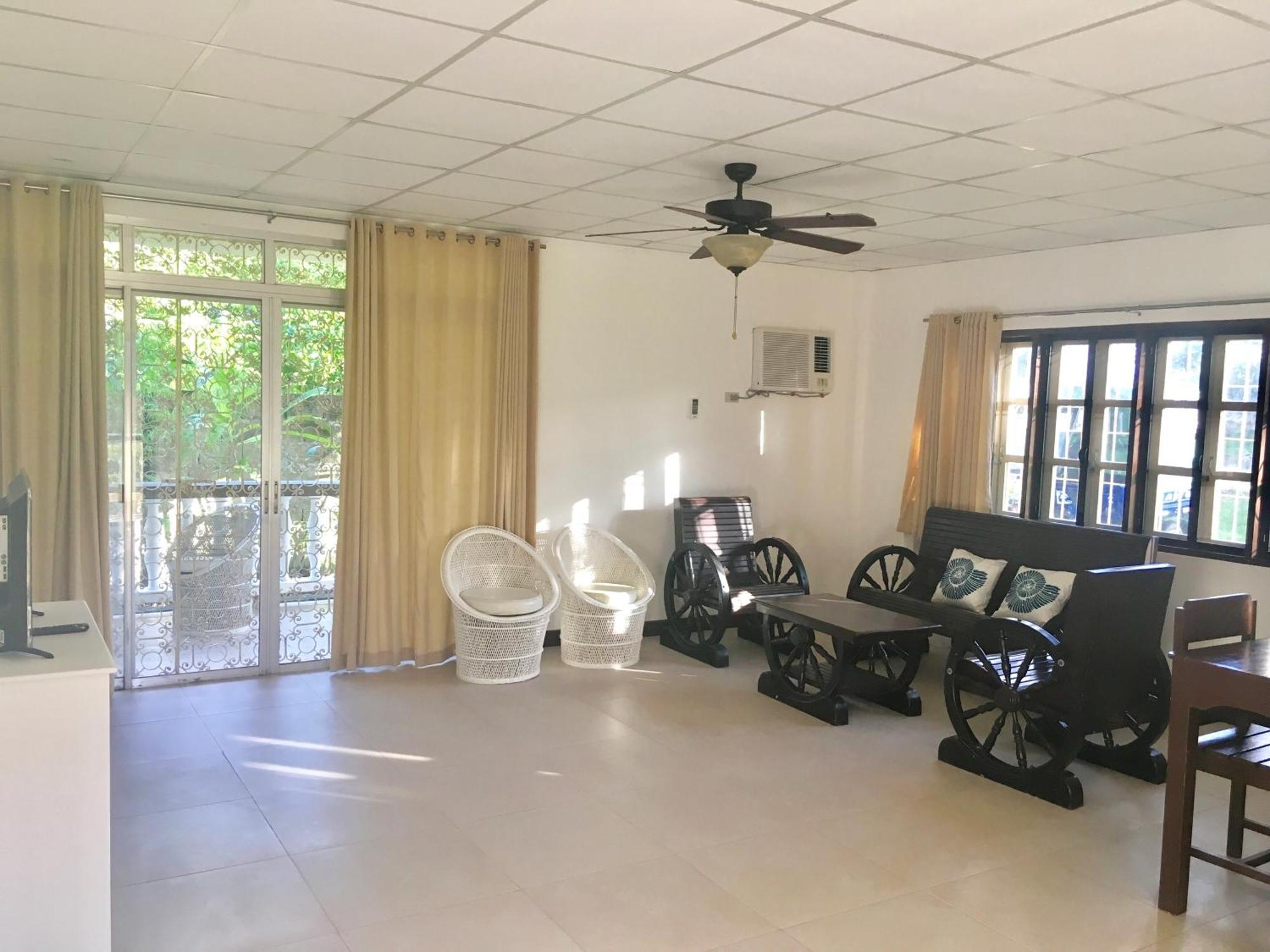 Dumaguete City 1888 Beach Resort מראה חיצוני תמונה